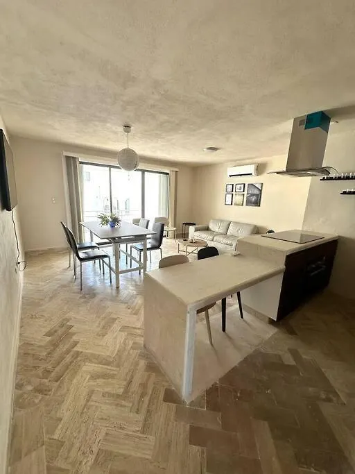Luxurious Lagoon-Front Apartment In Hotel Zone Tranquility Meets Elegance Near Top Attractions And Beaches Cancun Mexico