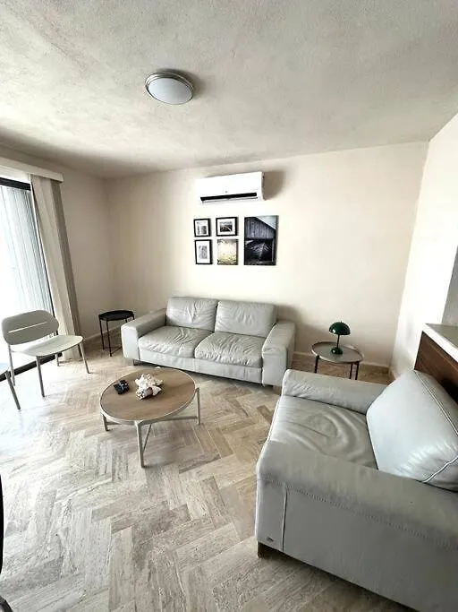 Luxurious Lagoon-Front Apartment In Hotel Zone Tranquility Meets Elegance Near Top Attractions And Beaches Cancun Mexico